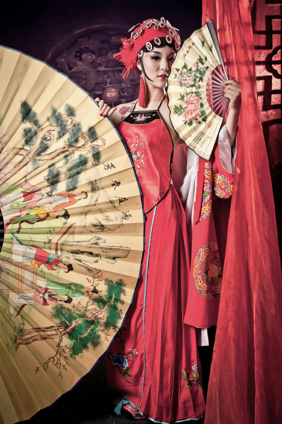 古装美女肚兜名角香艳性感写真照图片