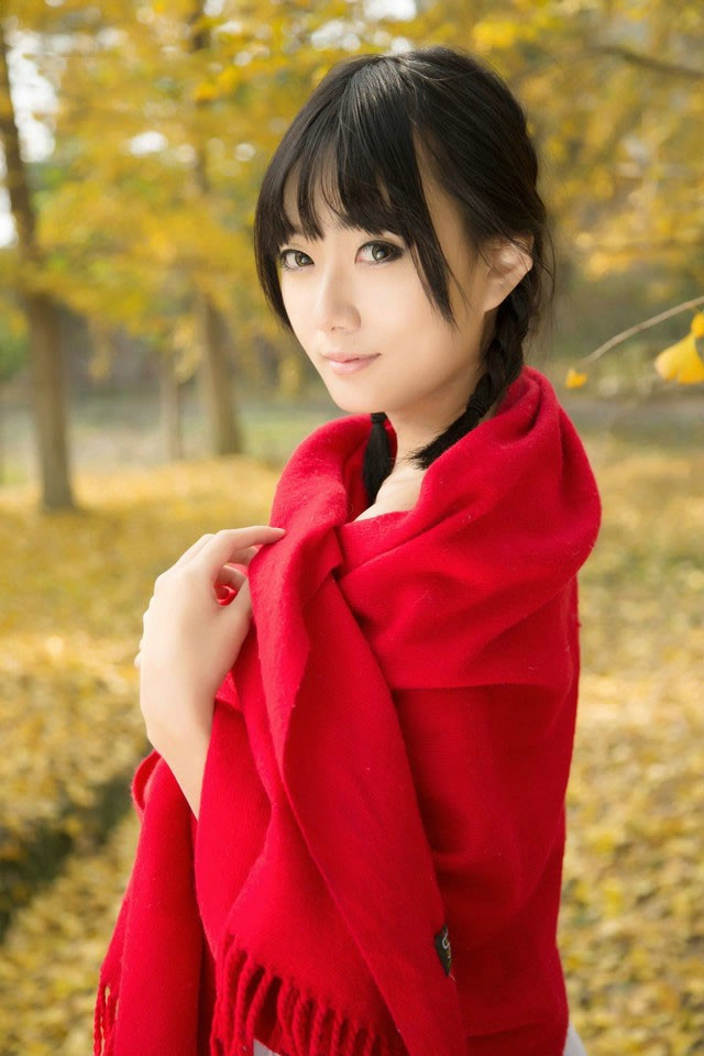 张芷昕图片