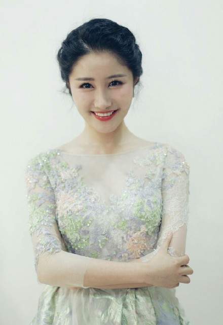高清辽宁沈阳美女梁田薄纱气质唯美写真图片图片