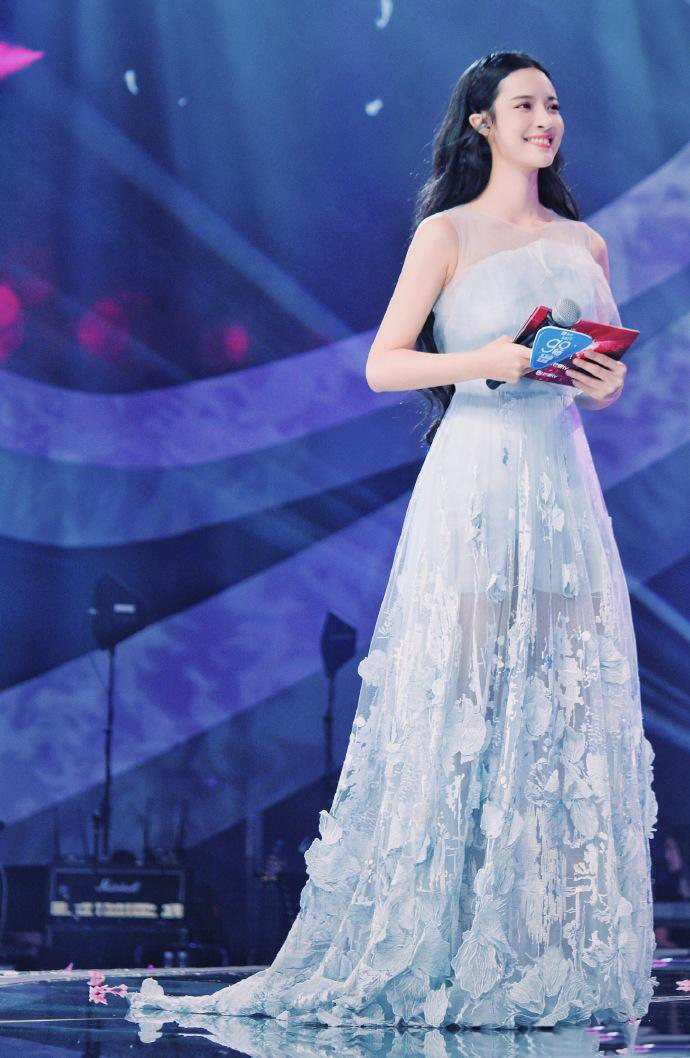 高清山东青岛美女李莎旻子甜美学院风写真图片图片 高清山东青岛美女李莎旻子甜美学院风写真图片图片