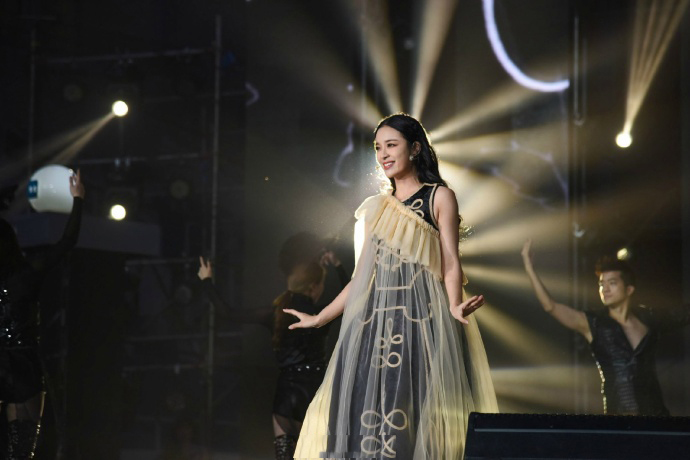 高清山东青岛美女李莎旻子甜美学院风写真图片图片 高清山东青岛美女李莎旻子甜美学院风写真图片图片
