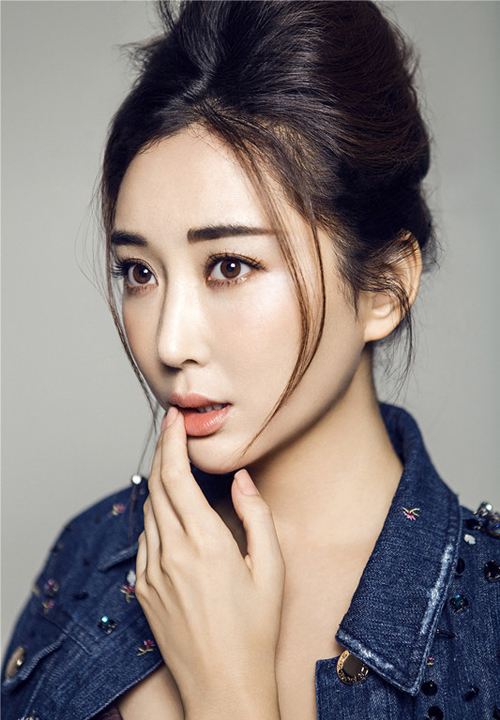 高清中国内地辽宁省沈阳市铁西女演员回族美女杜若溪性感写真图片图片