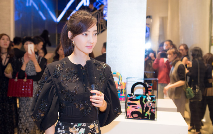 王丽坤温婉甜美靓丽写真图片图片