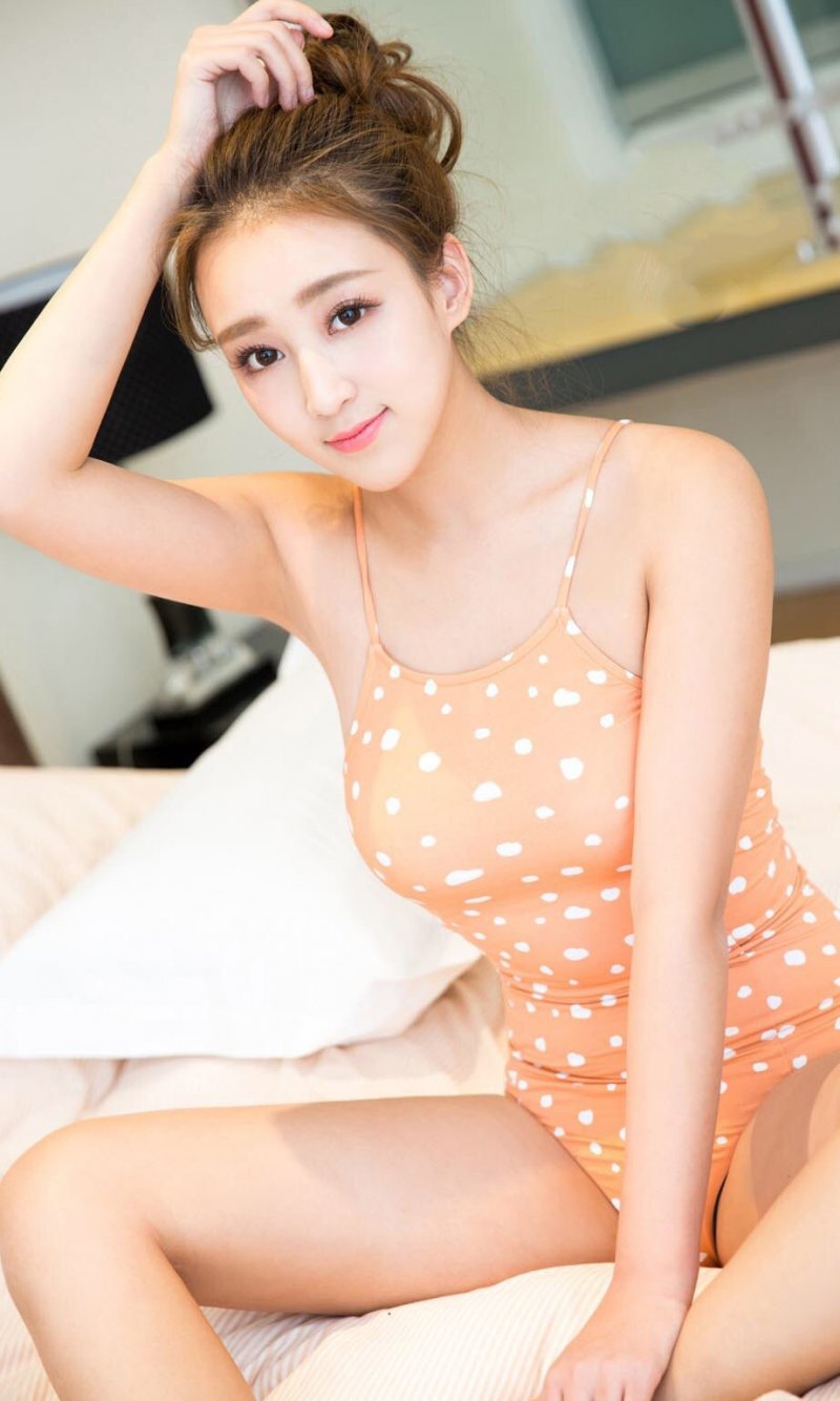 高清内地美女90后楚楚动人清纯自拍图片图片