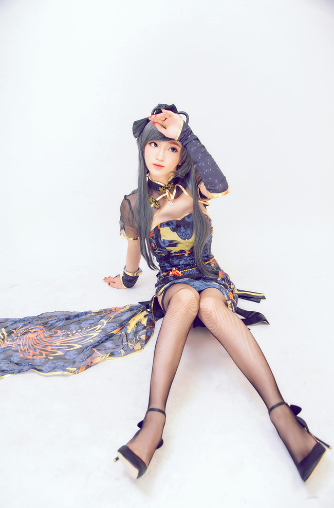 洛天依金丝雀可爱萝莉丝袜美腿Cosplay写真图片
