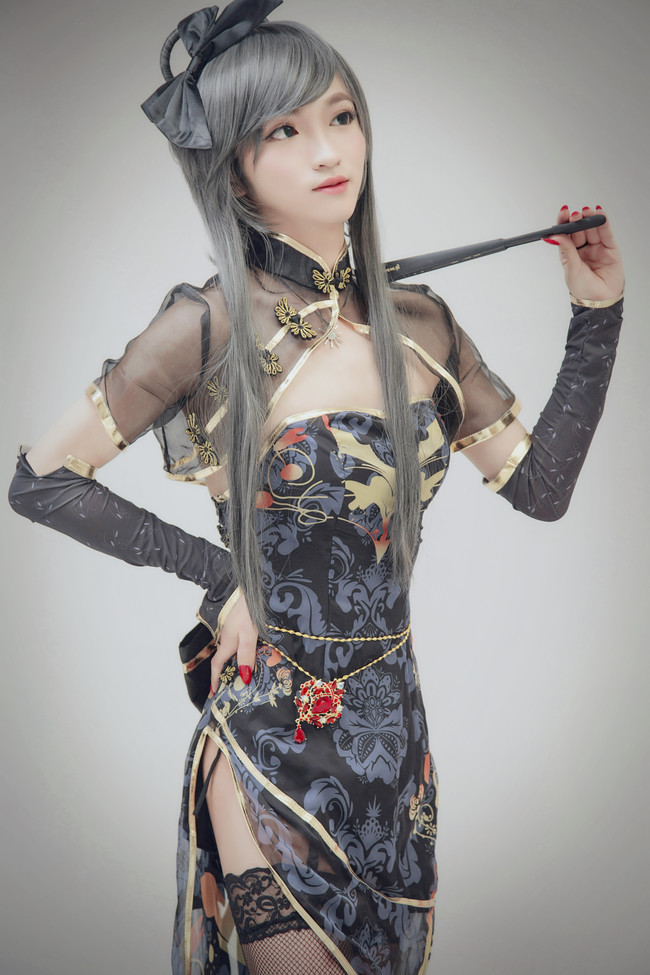 洛天依金丝雀可爱萝莉丝袜美腿Cosplay写真图片
