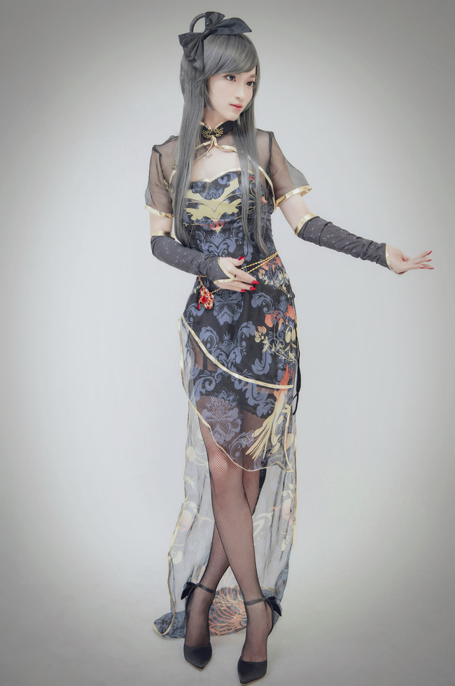 洛天依金丝雀可爱萝莉丝袜美腿Cosplay写真图片