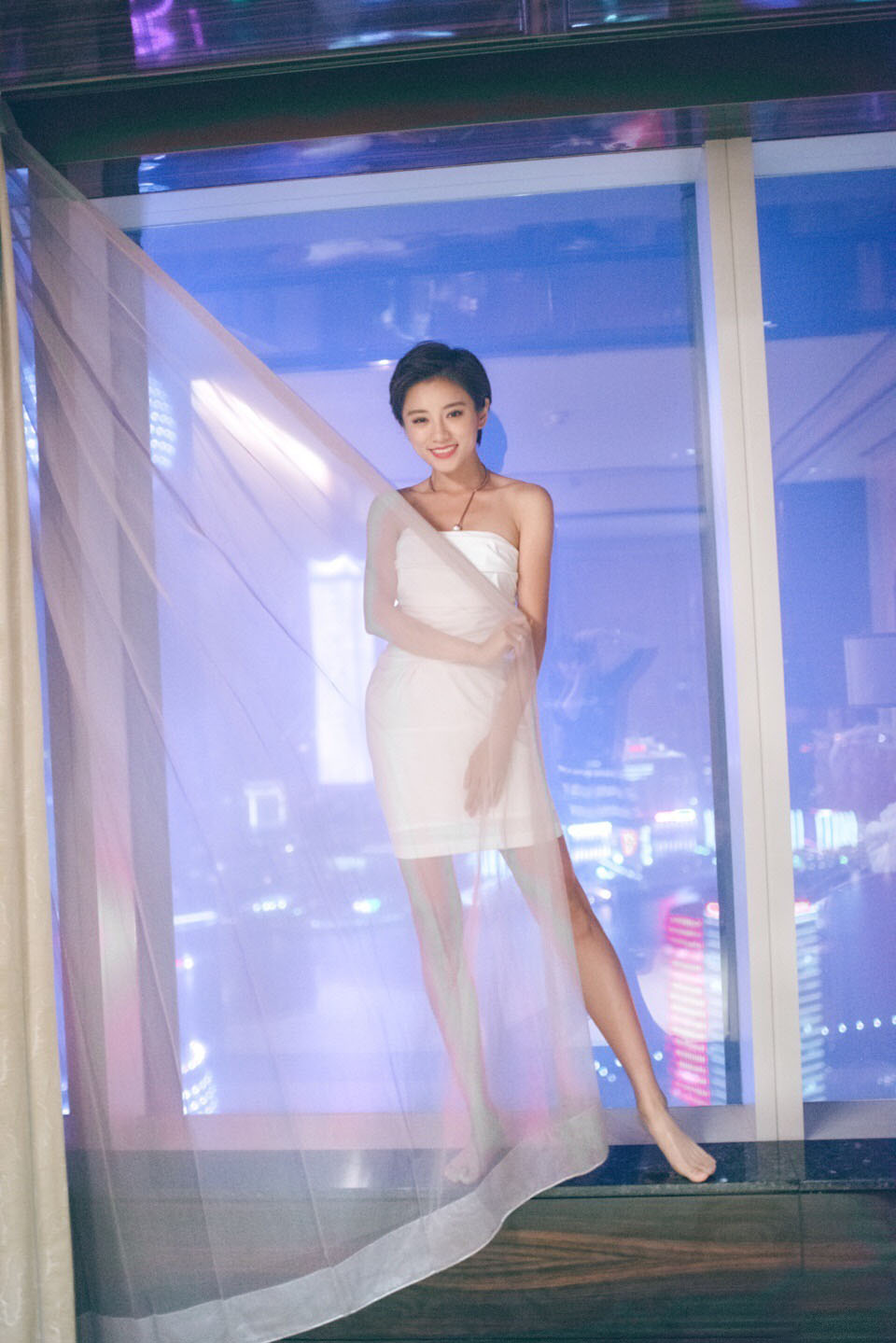 女星伊一图片