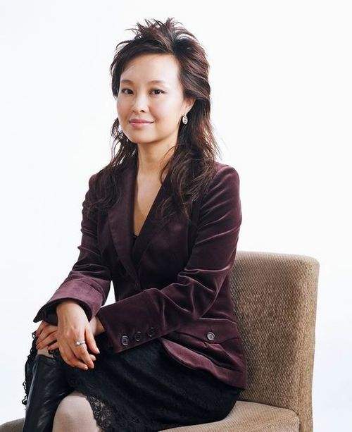 主持人纳森乌日塔图片  央视主持人图片图片