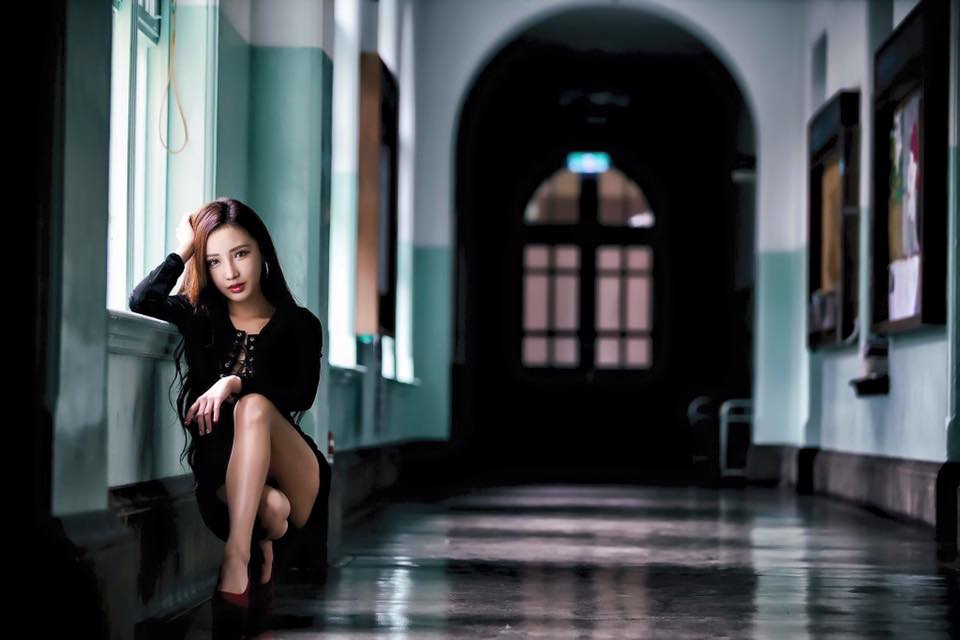 中国台湾人美女赵芸户外摄影高清美女图片第一辑图片