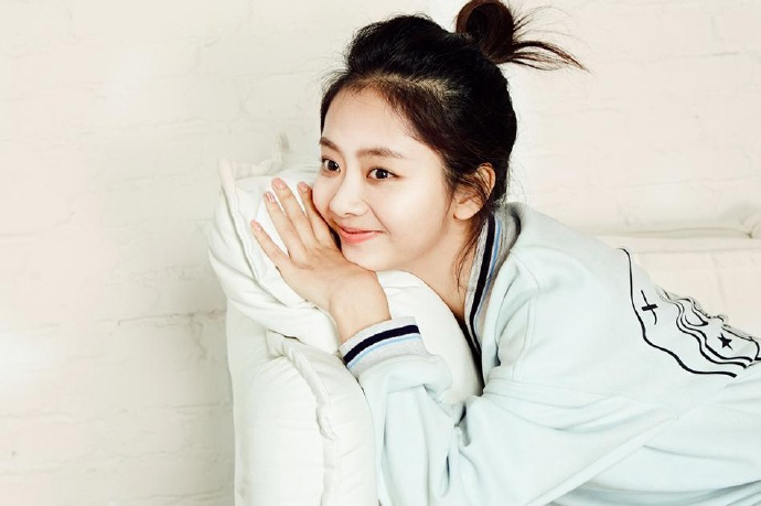 中国内地四川泸州影视女演员可爱女星谭松韵清纯静美写真图片