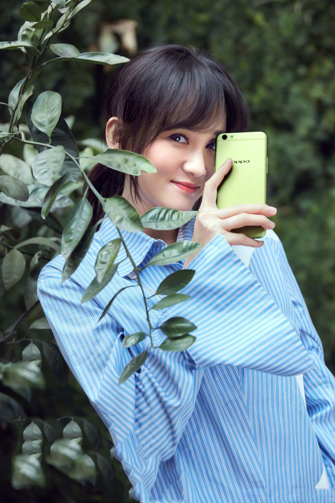 IU李智恩高清舞台性感可爱图片图片