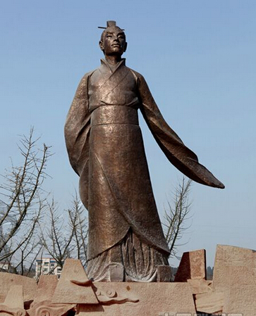 主持人纳森乌日塔图片  央视主持人图片图片