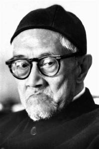 主持人纳森乌日塔图片  央视主持人图片图片