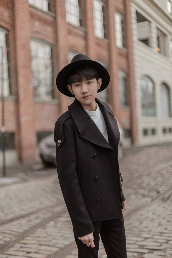 TFBOYS王源《爱奇艺之夜》 TFBOYS图片王源图片图片
