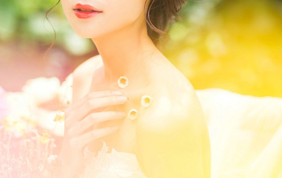 严屹宽杜若溪婚纱写真图片 明星夫妻温馨写真图片图片