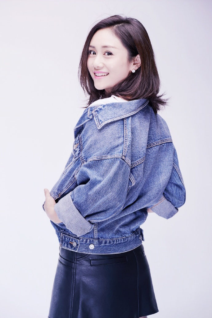 谭松韵胡冰卿闺蜜写真终曝光 萌系少女惹人爱图片