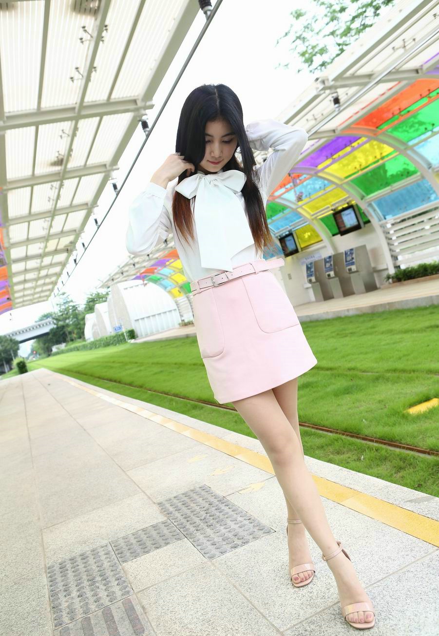 肉丝美女图片