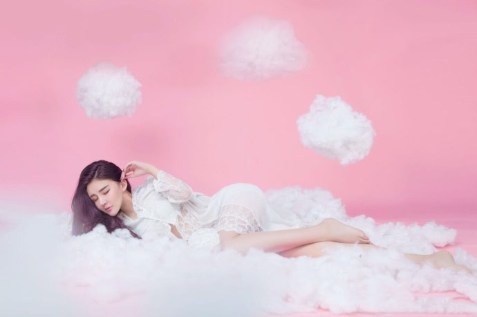睡裙美女图片