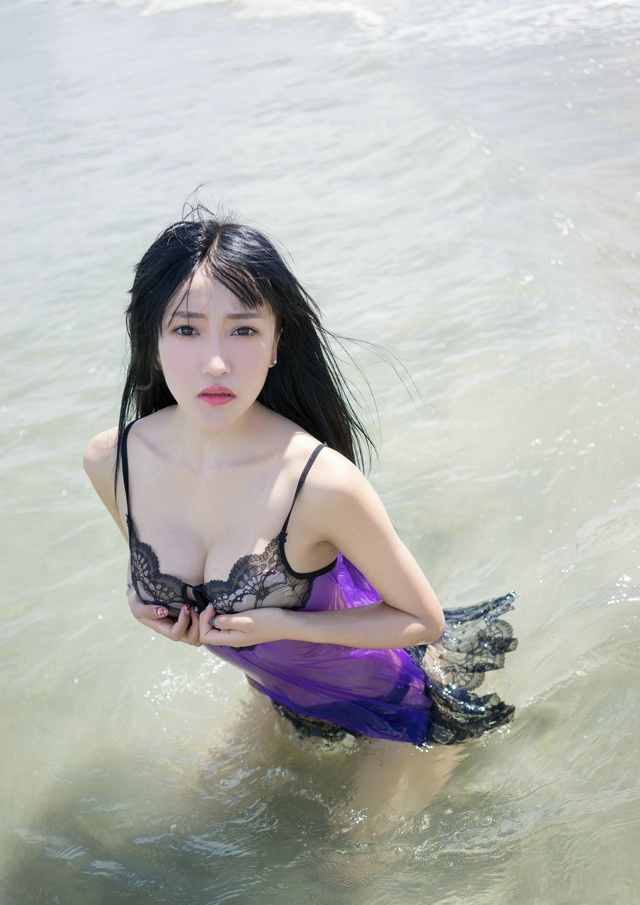 浴缸里泡澡的极品绝色性感美女湿身诱惑大胆艺术写真集图片