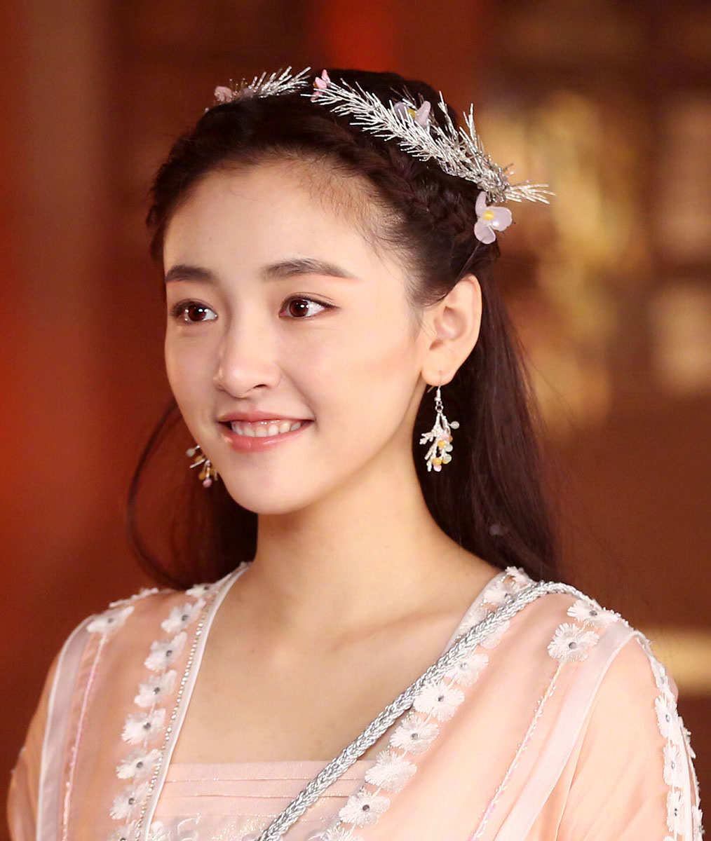 吴倩图片