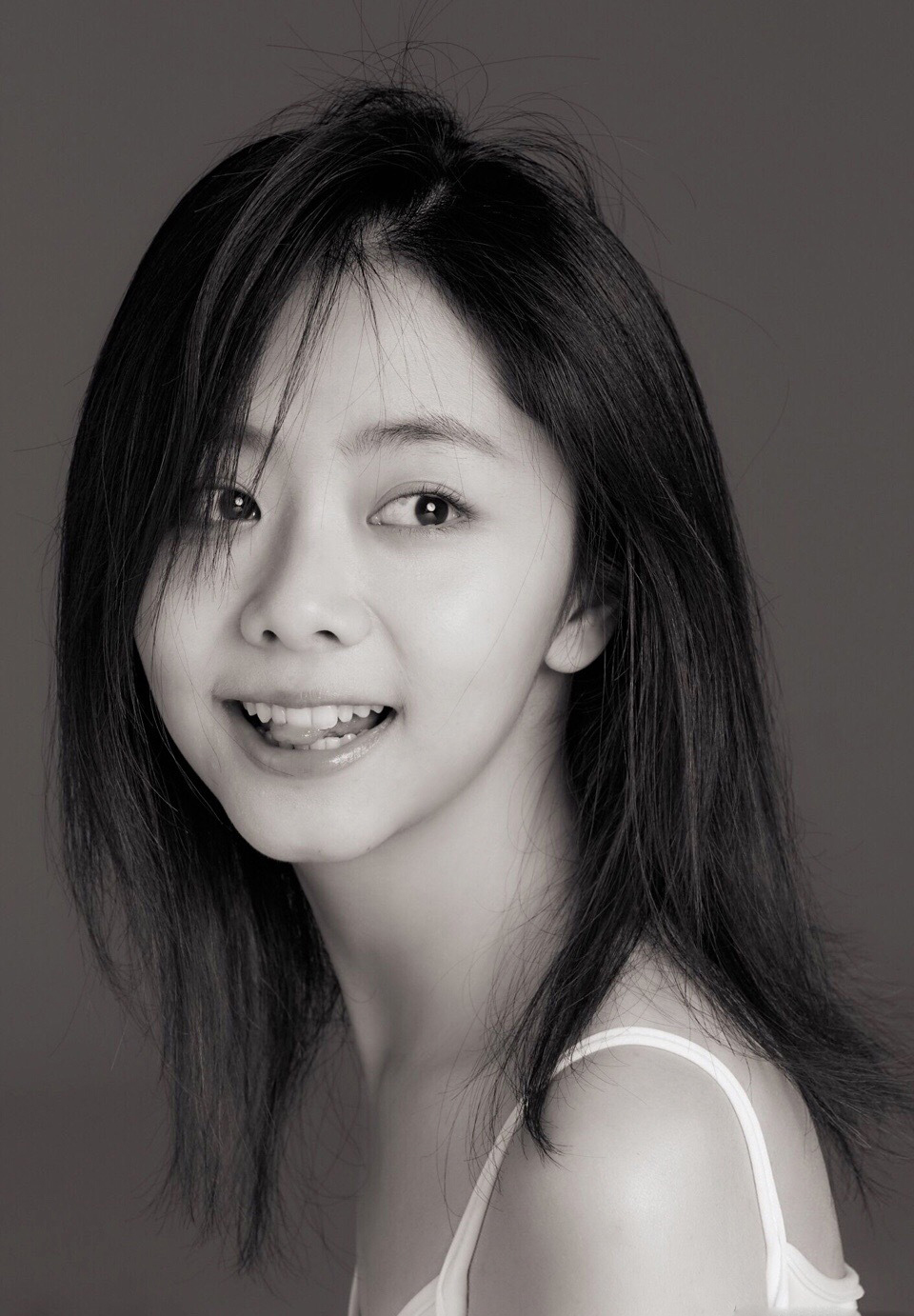 中国内地四川泸州影视女演员可爱女星谭松韵清纯静美写真图片 中国内地四川泸州影视女演员可爱女星谭松韵清纯静美写真图片