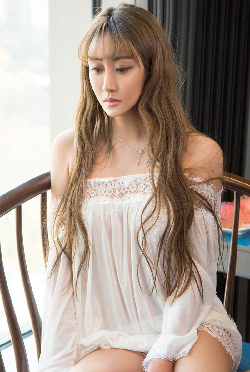 美女王楠图片