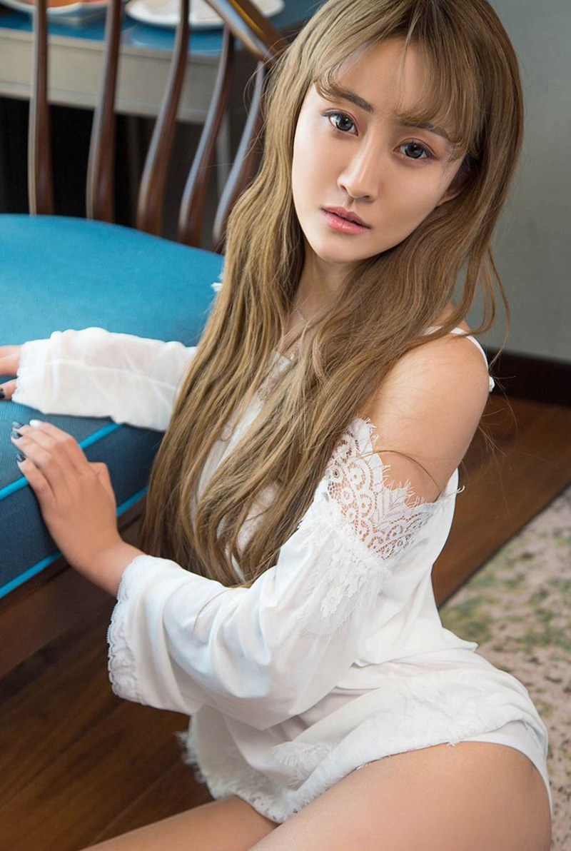 美女王楠图片