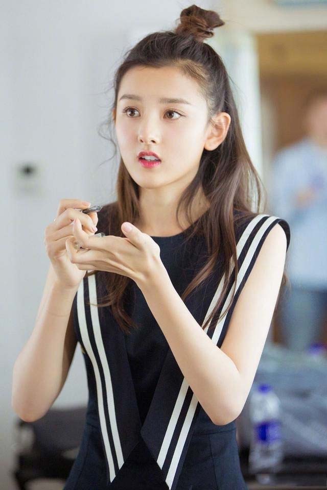 中国北京当代95后女演员宋祖儿魅力写真图片桌面壁纸图片 中国北京当代95后女演员宋祖儿魅力写真图片桌面壁纸图片