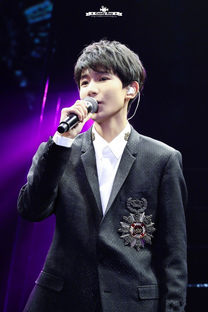 TFBOYS王源衬衫写真 卖萌耍帅 TFBOYS图片王源图片图片