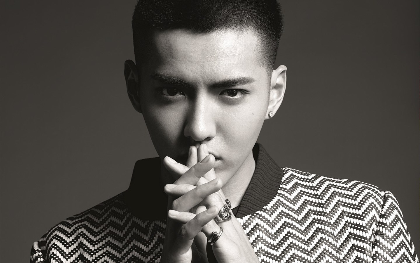 高清广州男明星吴亦凡单曲宣传照写真图片图片