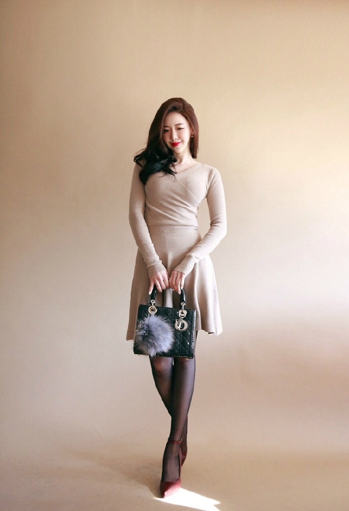 极品韩国嫩模写真性感火辣肉弹诱惑美女图图片