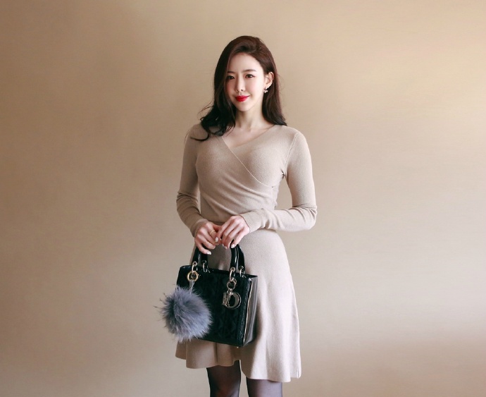 极品韩国嫩模写真性感火辣肉弹诱惑美女图图片