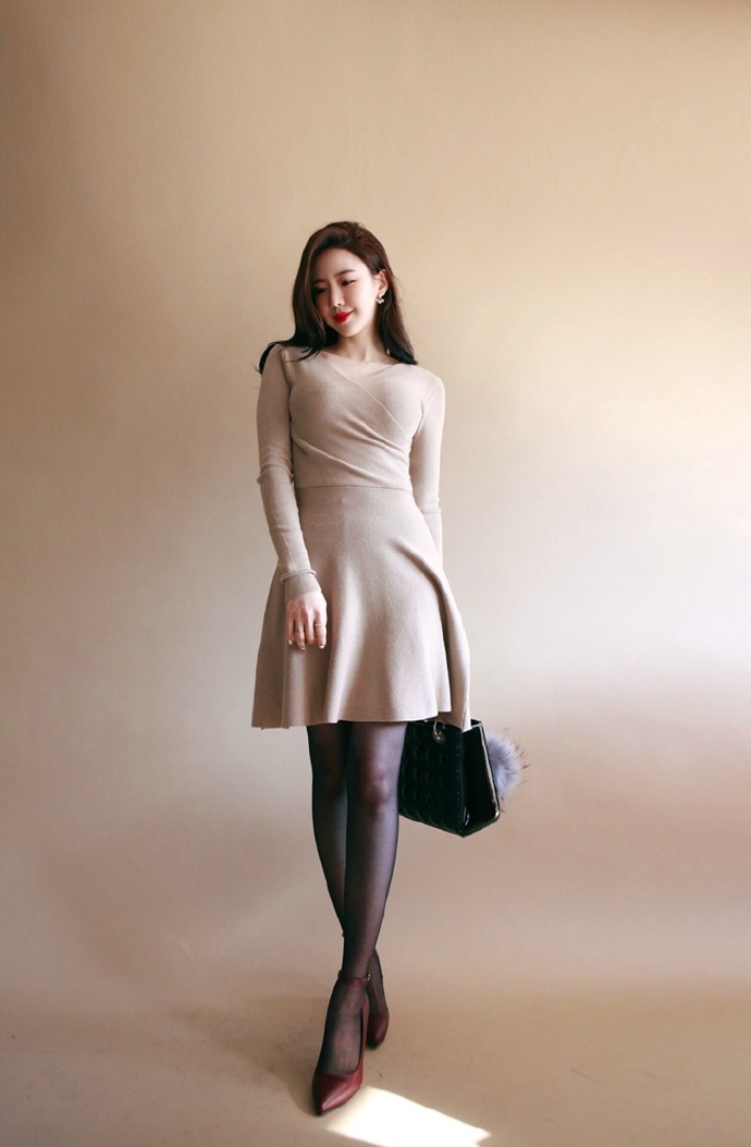 极品韩国嫩模写真性感火辣肉弹诱惑美女图图片