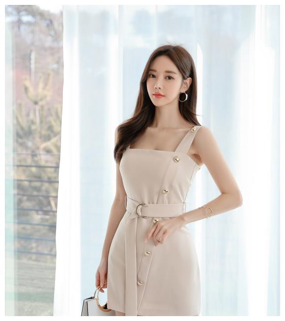 礼服美女图片