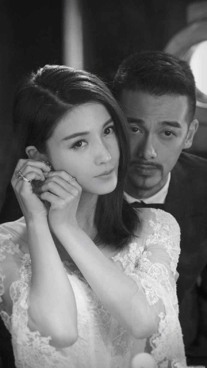 钟丽缇与张伦硕曝光婚纱照：姐弟恋修成正果图片