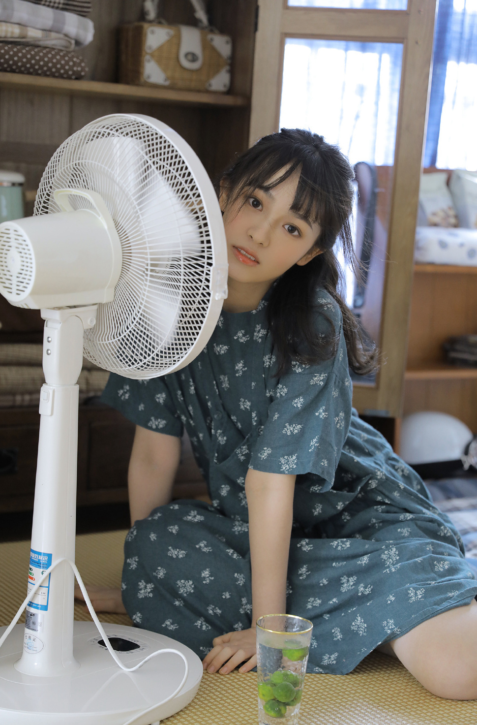 萝莉女神萌神妹妹皮衣诱人写真图片