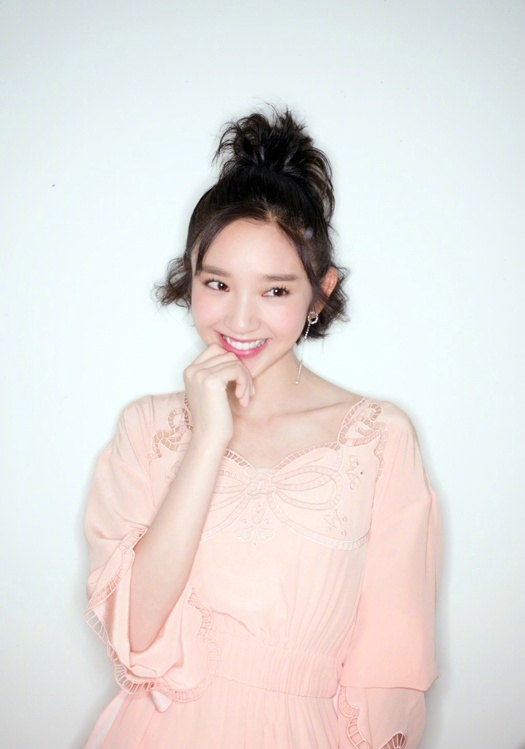 唐艺昕图片