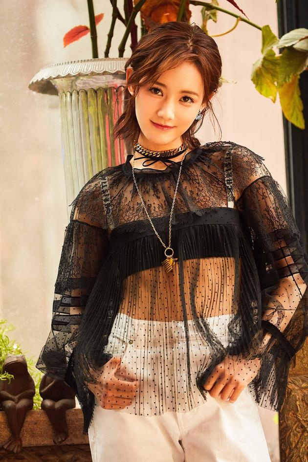 高清中国内地山东济南女演员李一桐Q清纯小公主白裙明星美女写真图片图片