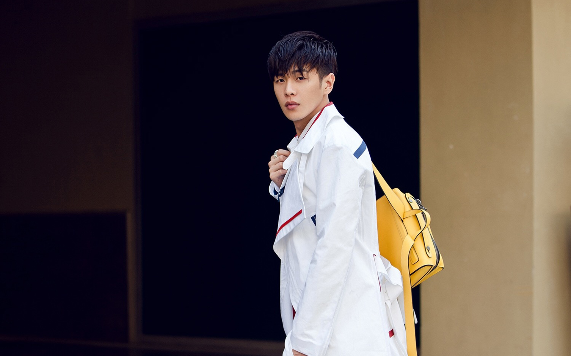 张若昀西装笔挺帅气活动写真图片图片 张若昀西装笔挺帅气活动写真图片图片