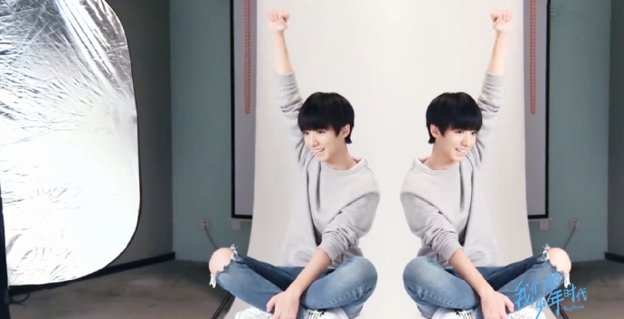TFBOYS教室照 白色衬衫优雅阳光 TFBOYS图片图片