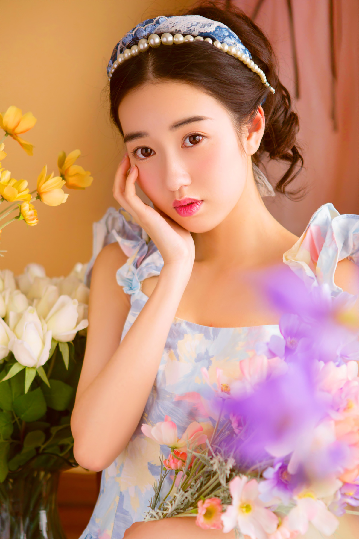 红色诱惑熟女少妇美照自拍图片