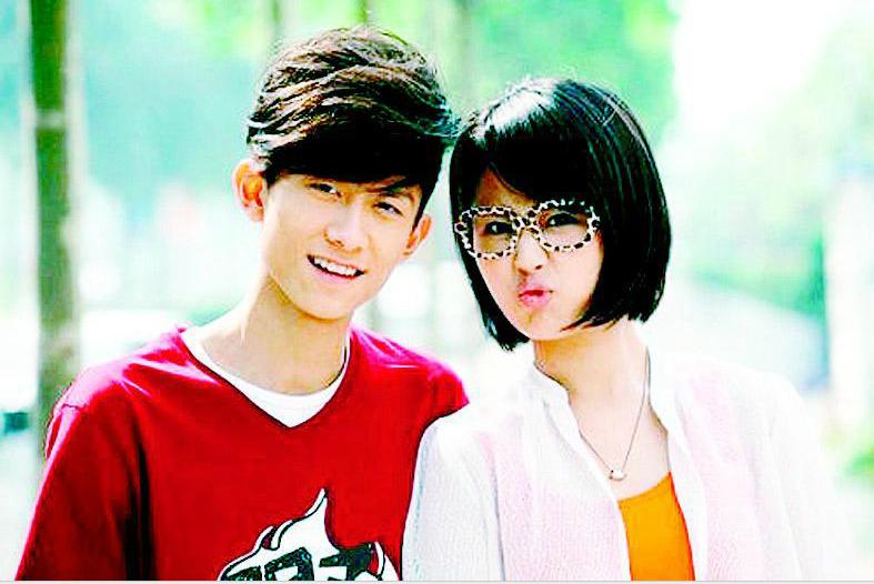 杨紫白色短裙气质唯美写真图片图片