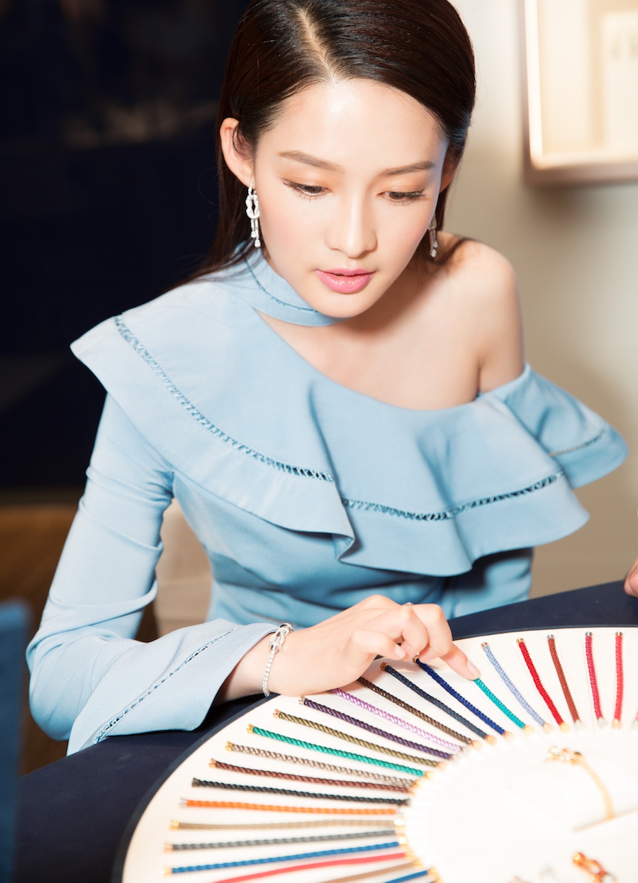 李沁蕾丝透视性感写真图片图片
