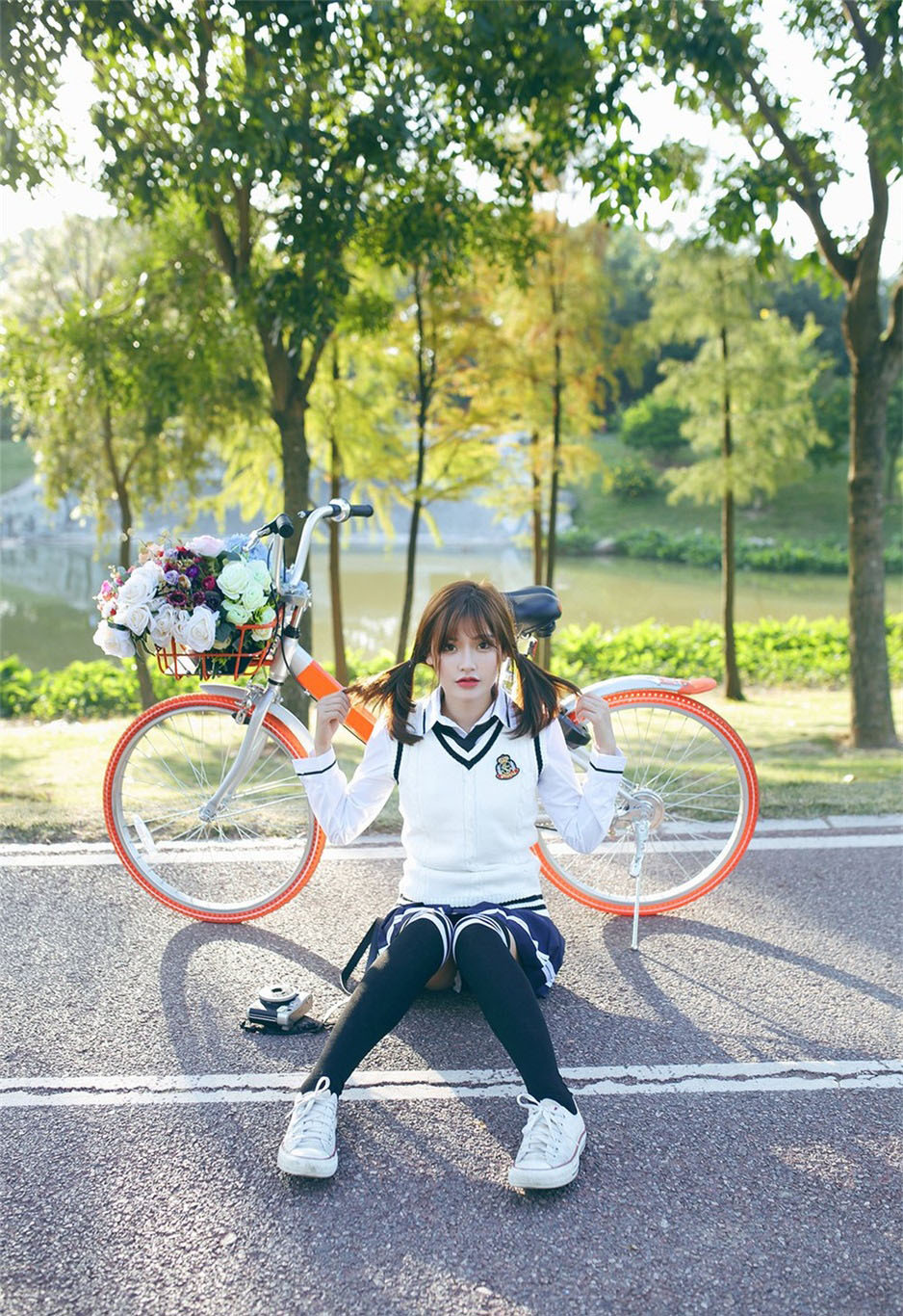 姚晨黑色人鱼高衩裙写真图片图片