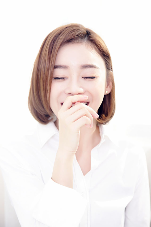 王的女人曝陈乔恩袁姗姗共浴照图片图片