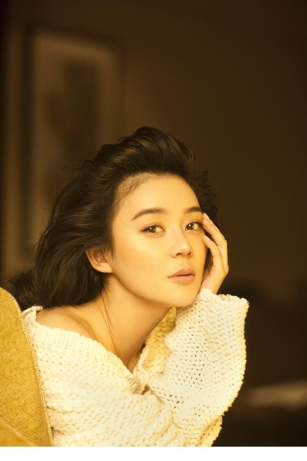 王的女人曝陈乔恩袁姗姗共浴照图片图片