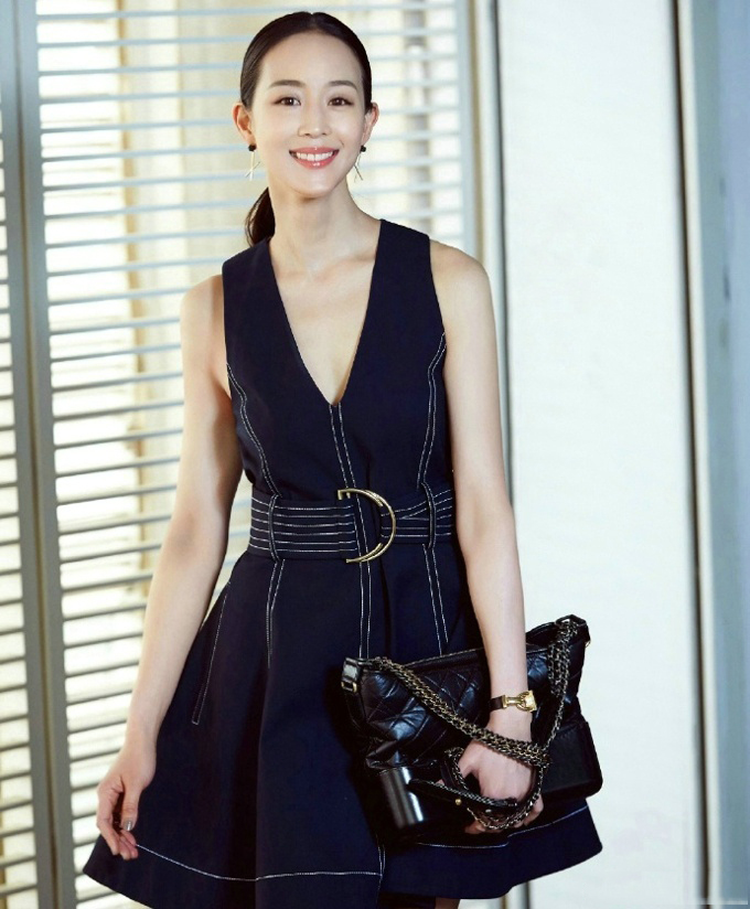 高清中国台湾影视女演员张钧甯时尚性感写真高清桌面壁纸图片