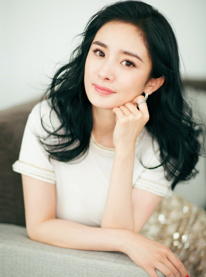 杨幂浅笑嫣然唯美高清图片图片