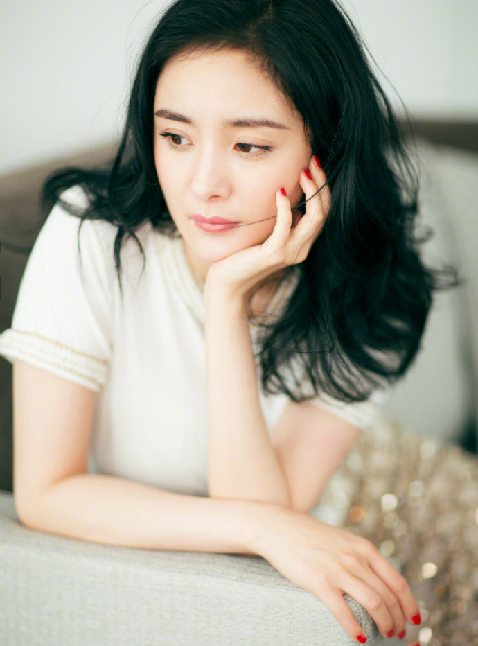 杨幂浅笑嫣然唯美高清图片图片